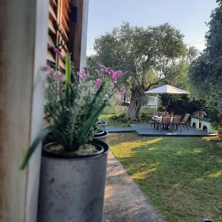 Elia Сasa de vacaciones Skala Sotiros